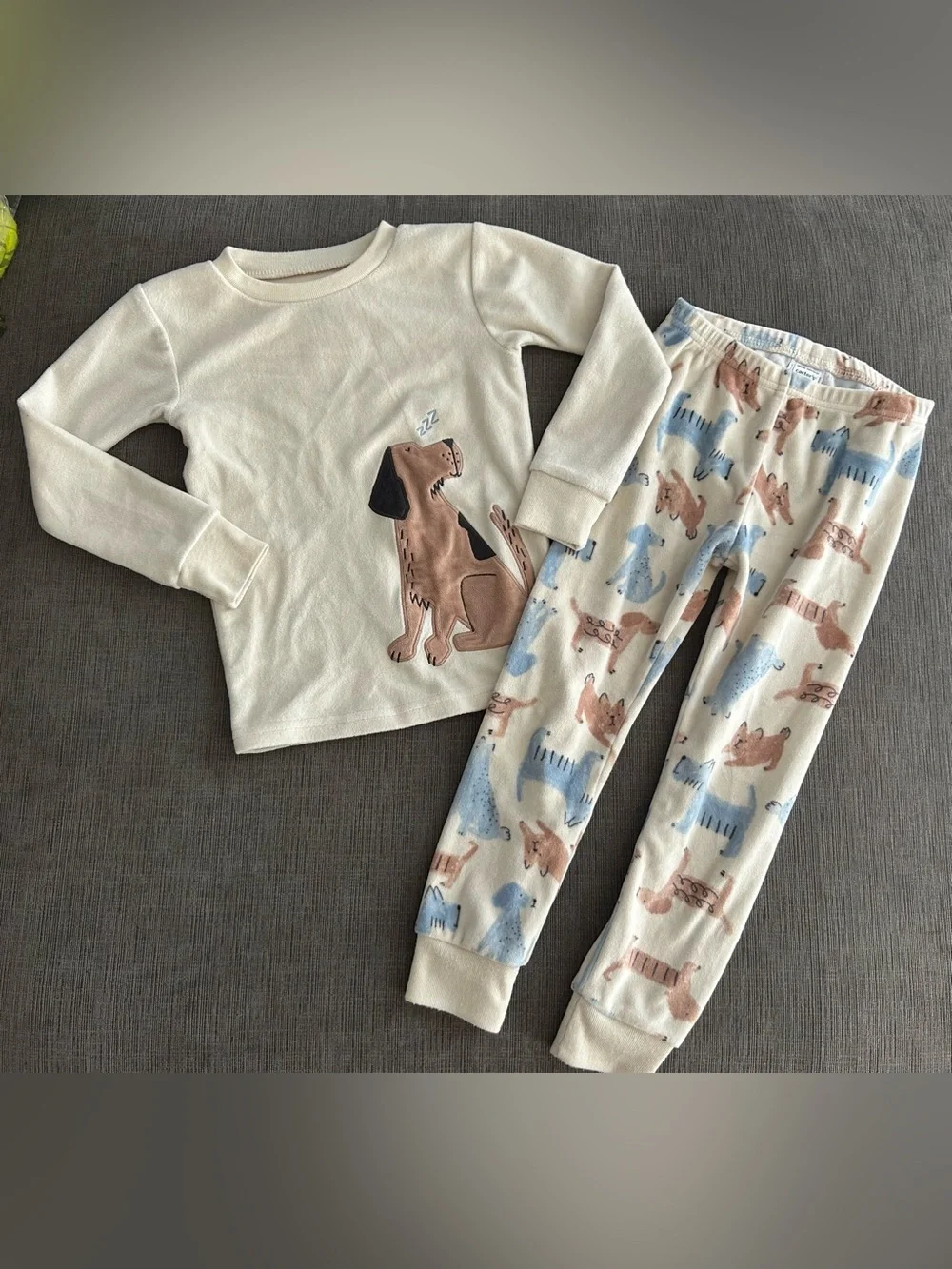 Carters Velour Dog Pajama Set 4T